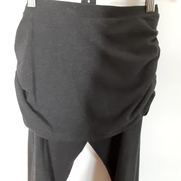 Victoria’s Secret skorts/leggings Sz S/P - Picture 8 of 9